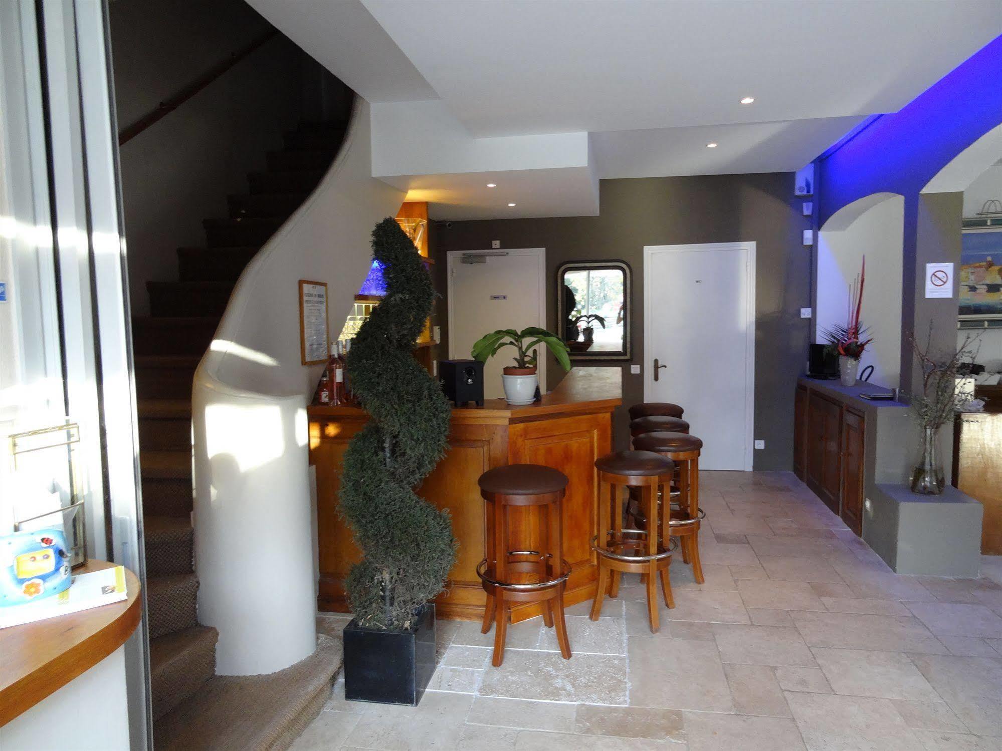 Hotel Le Verger Maelvi Grimaud