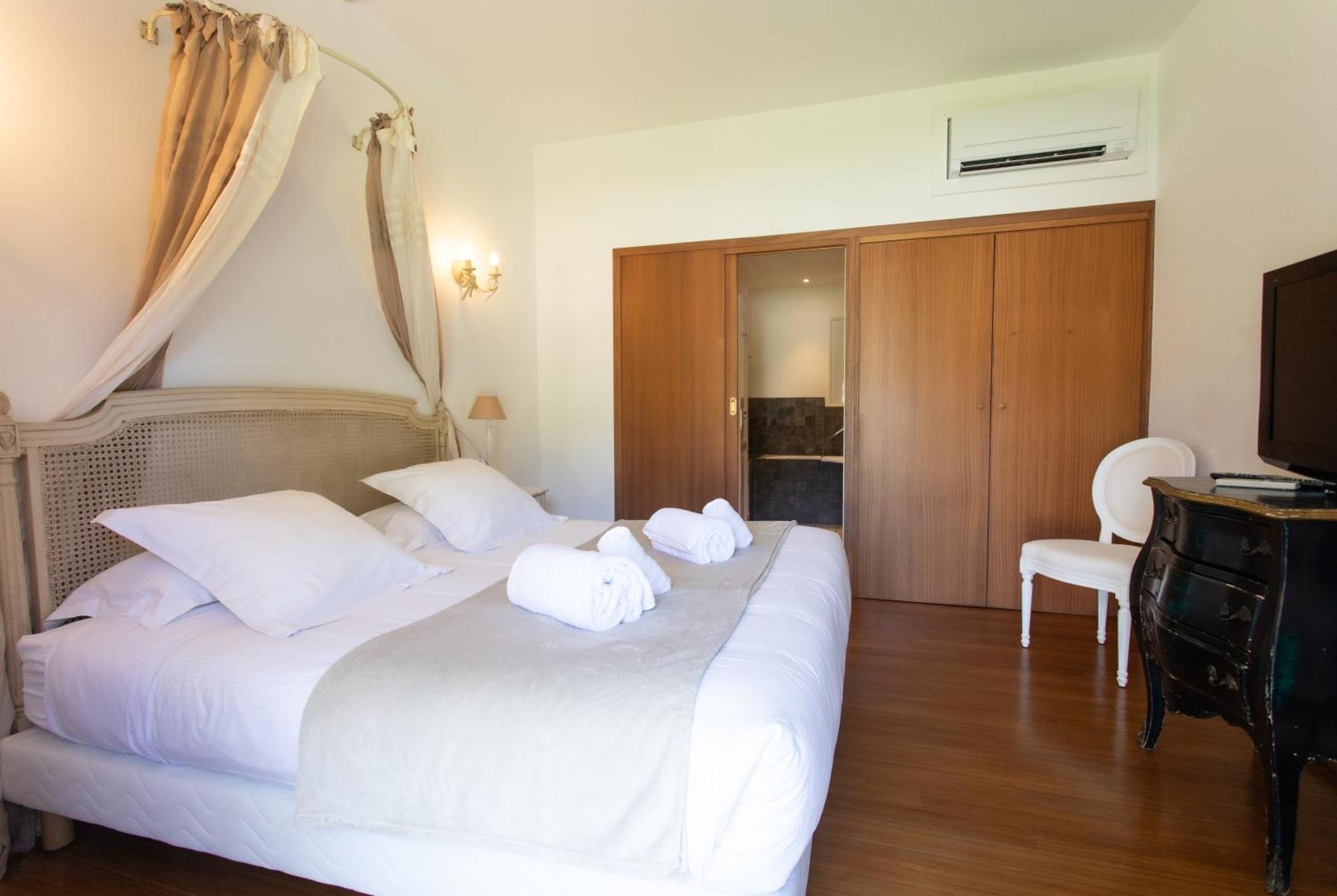 Le Verger Maelvi Hotel 4*